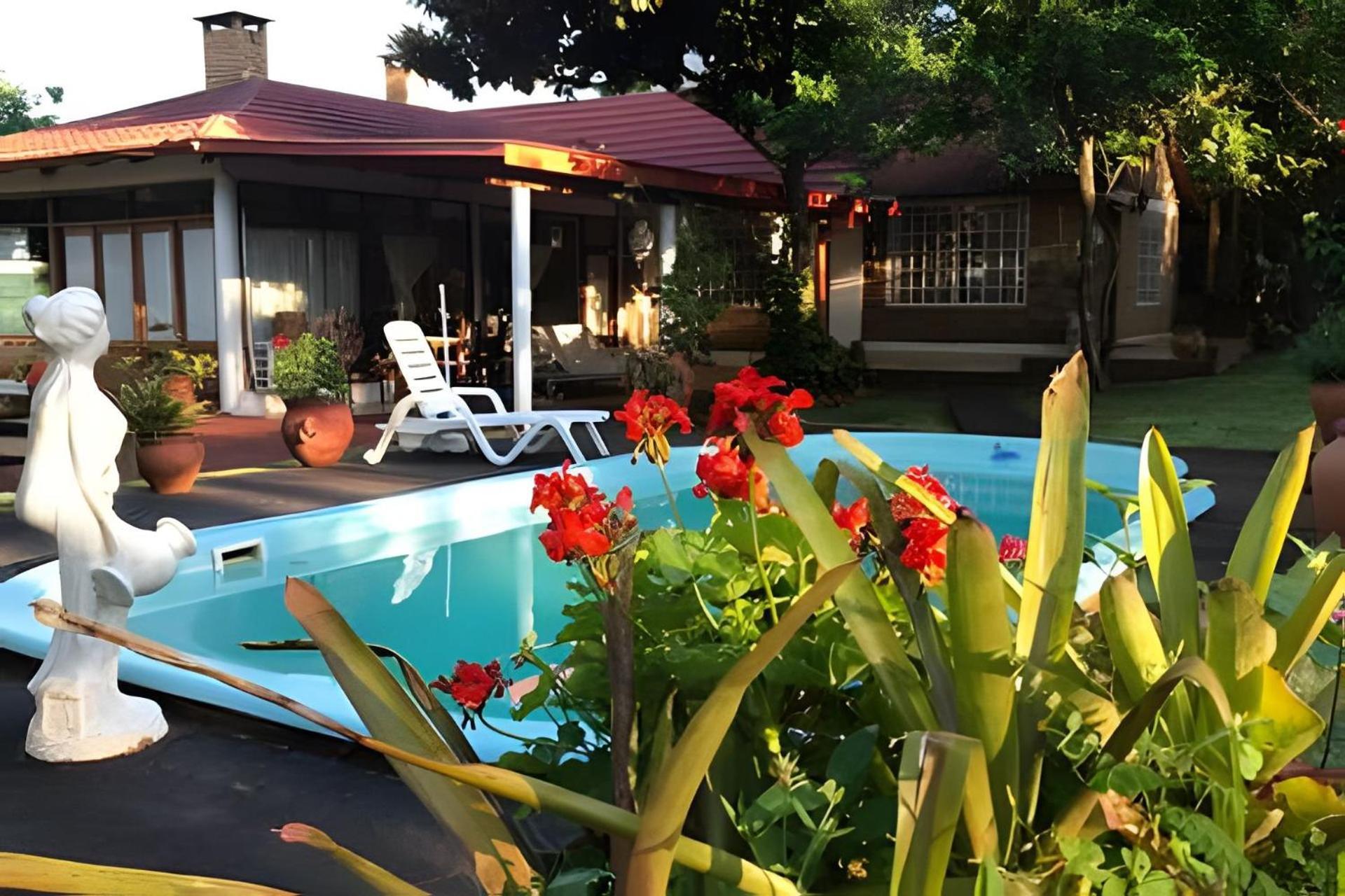 Cabanas Con Piscina En La Entrada De Obera Exterior photo